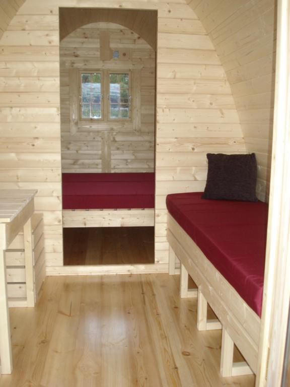 Vinland Camping Pods Egilsstadir Bilik gambar